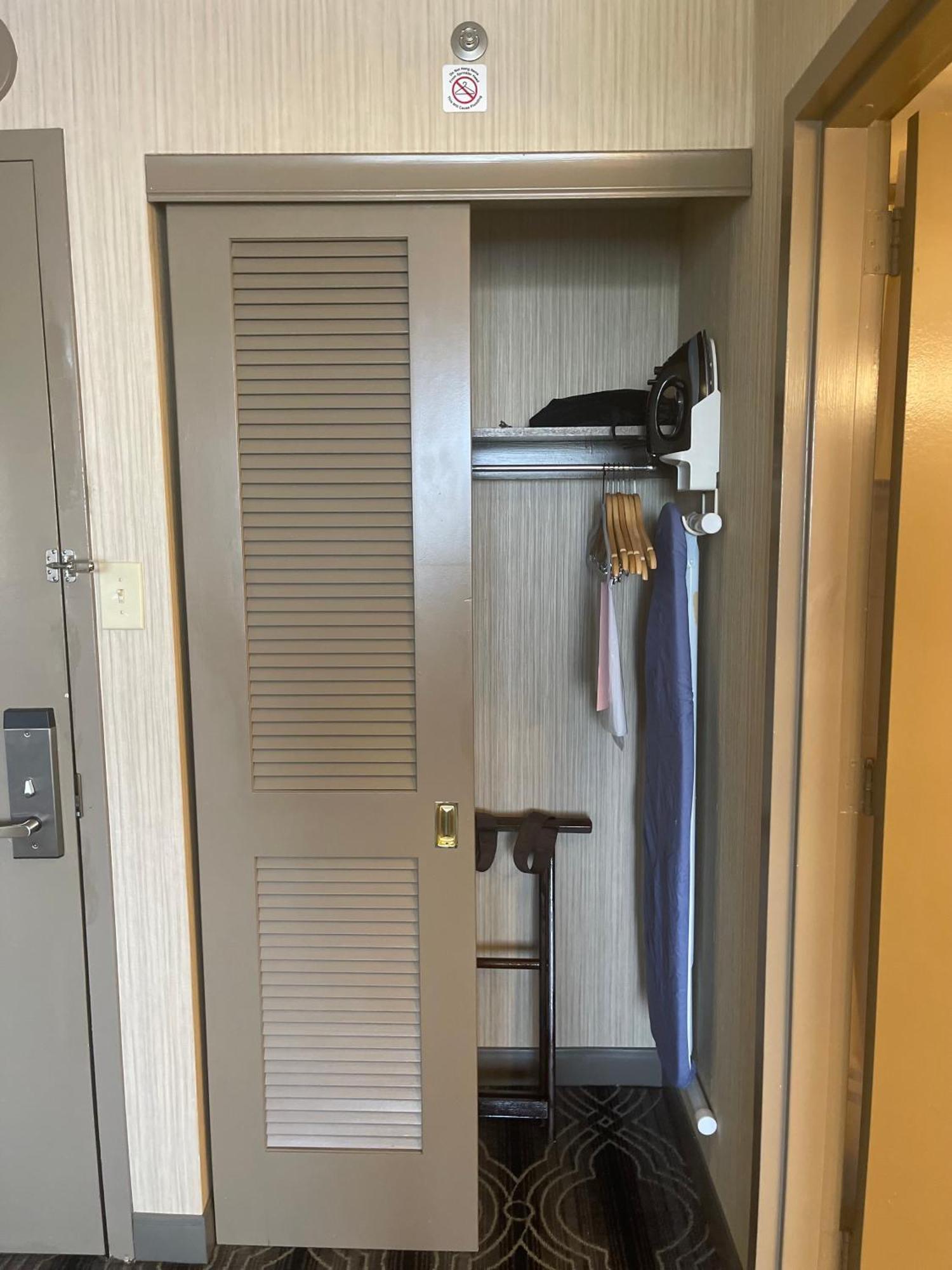 度假大酒店 劳雷尔山 外观 照片